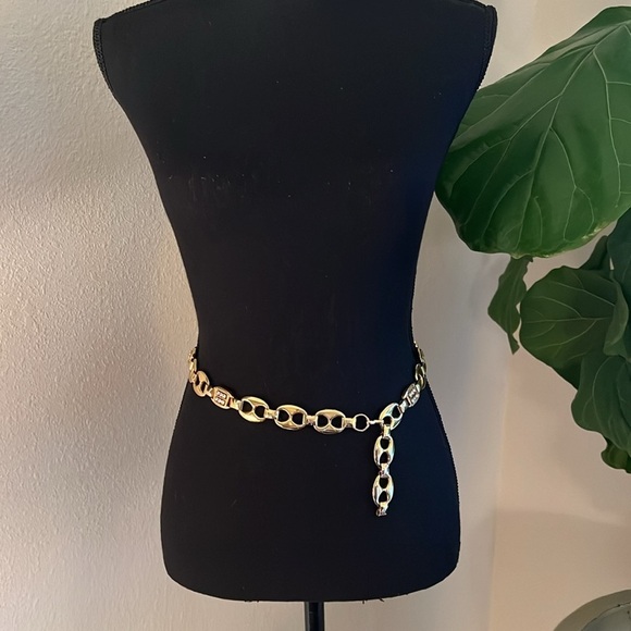 ESCADA Women’s Vintage Gold Tone Belt with Rhinestone Accents Made in Spain E main image 11